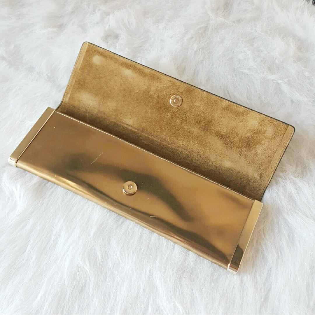 GUCCI PATENT LEATHER CLUTCH